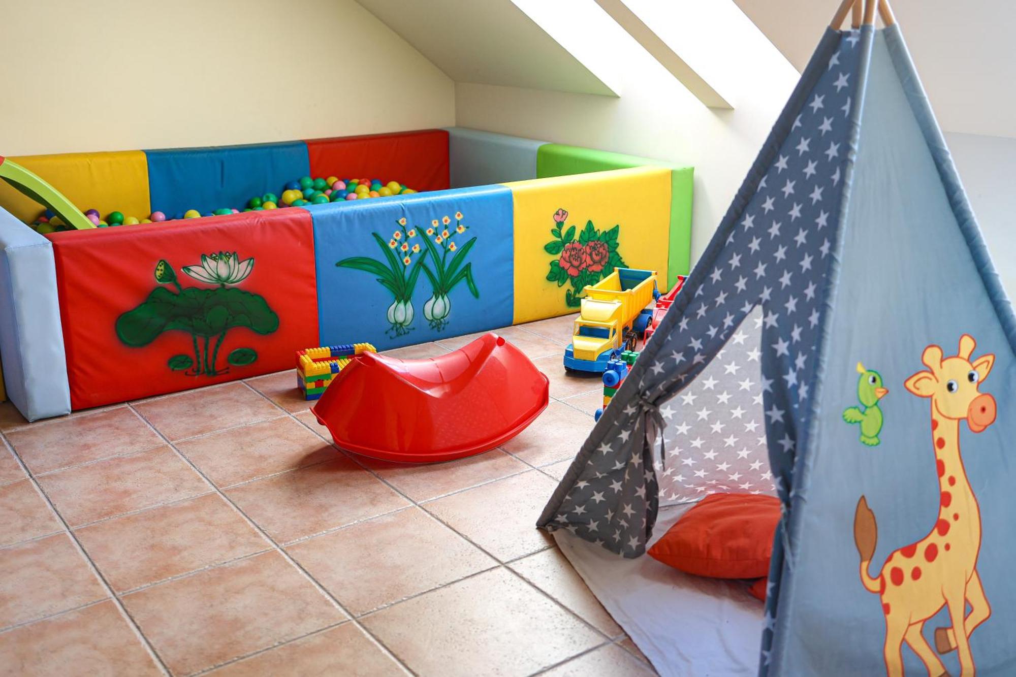 Amelia Apartamenty - Sala Zabaw, 2 Sypialnie, Garaz Podziemny Władysławowo Kültér fotó